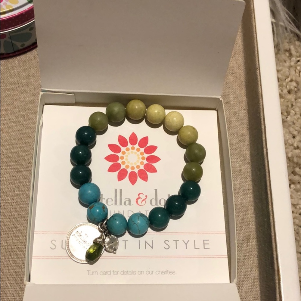 Stella & Dot foundation bracelet